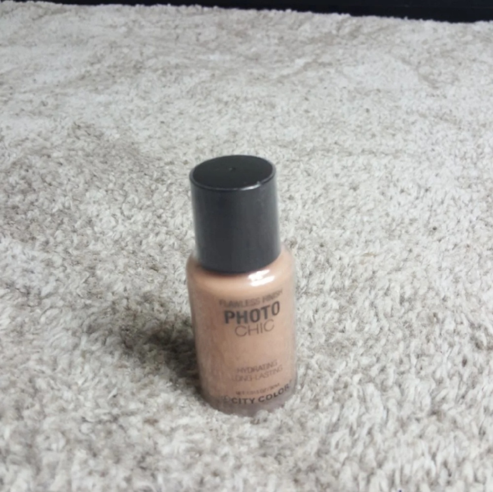 Liquid Foundation ( ivory). 2 for 13$